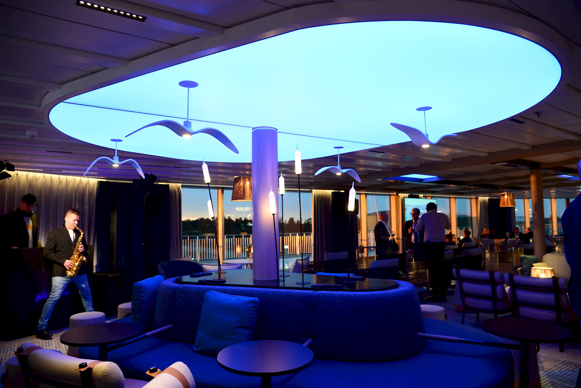 Lounge soittaja
