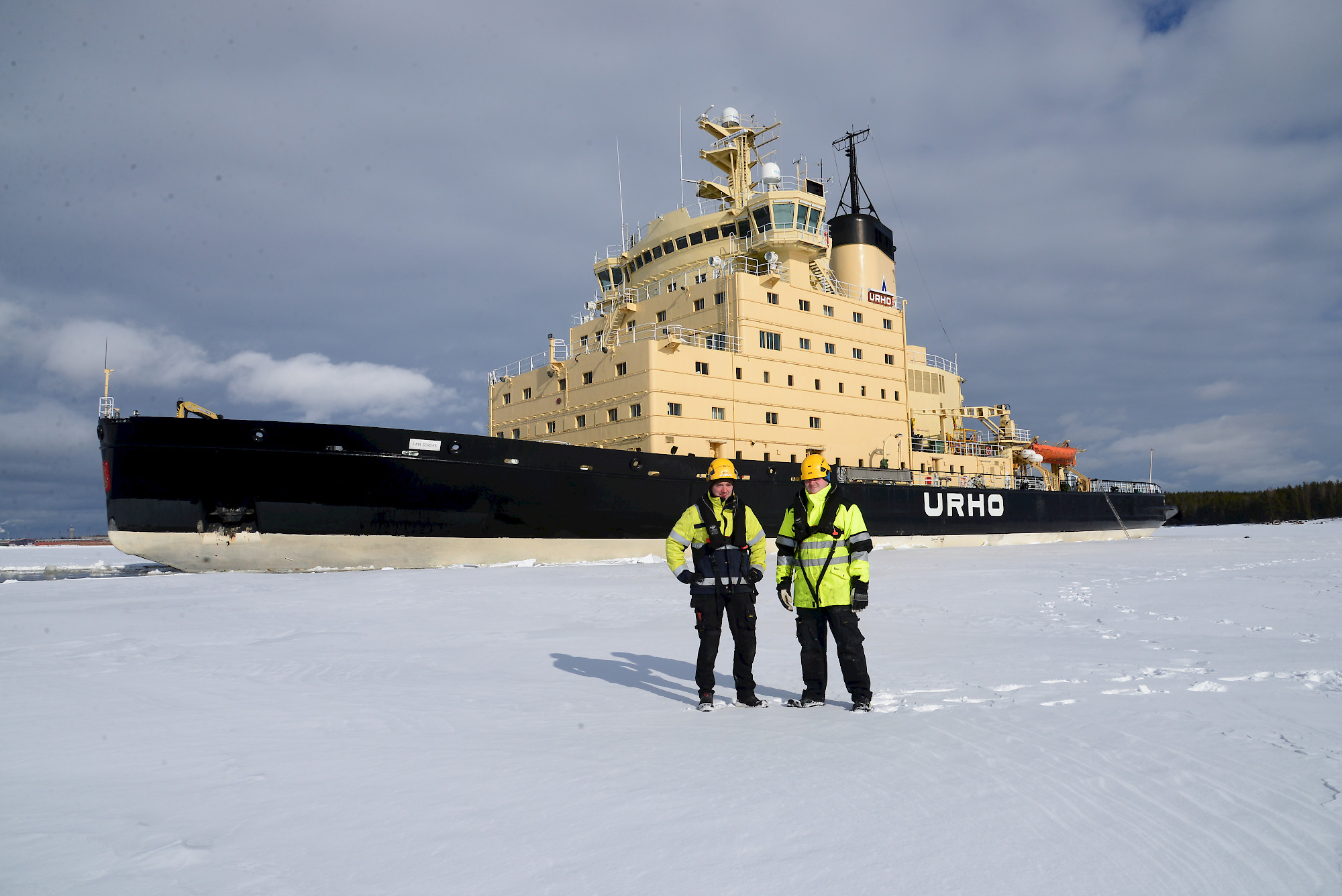 Aurinko porottaa