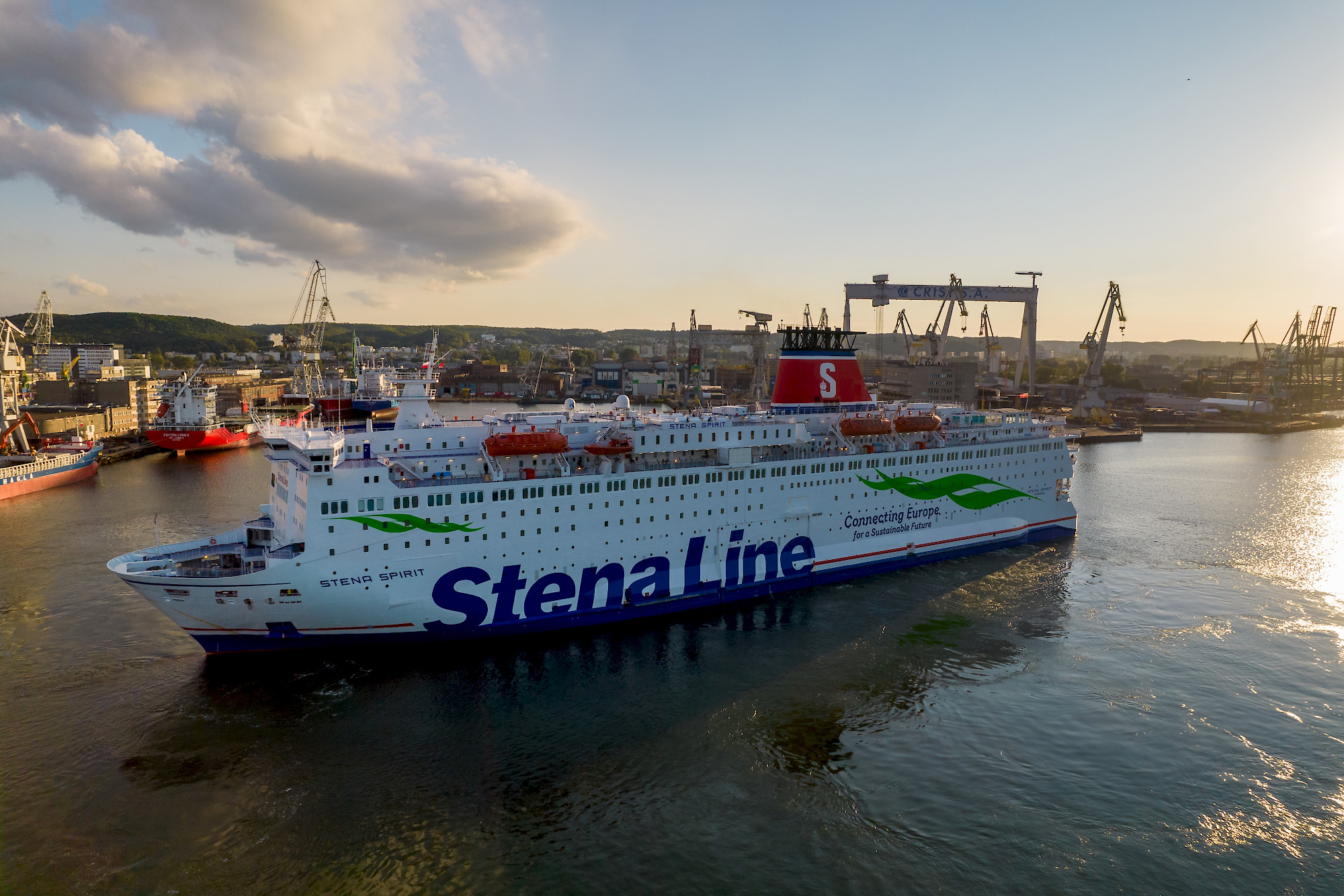 Stena Linen alus Gdynian satamassa tammikuussa 2021